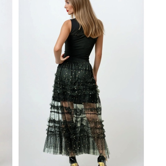 KATE HEWKO - Black & Gold Star Tiered Tulle Constellations Skirt - One Size - Picture 8 of 14